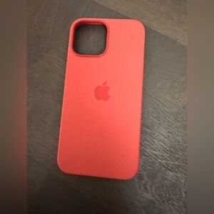 Apple iPhone 13 pro max case from Apple silicone in pink.